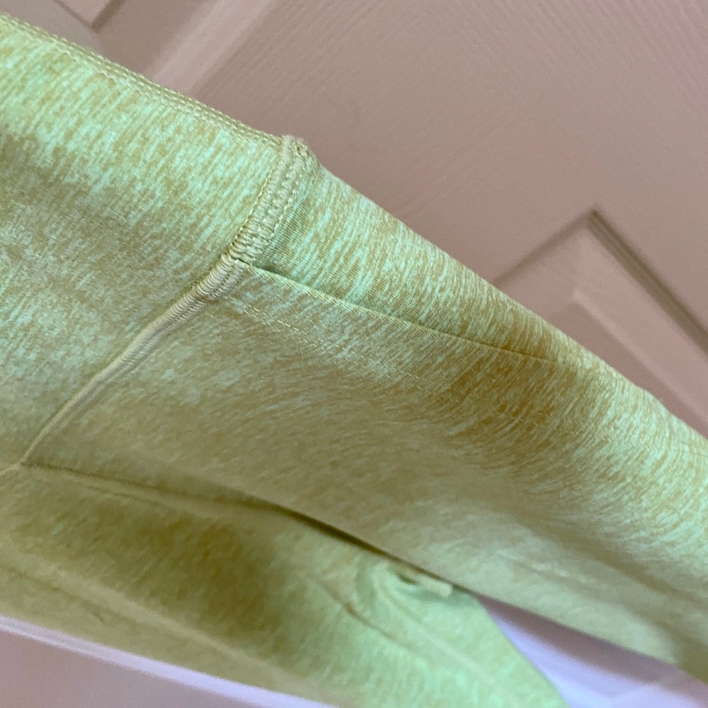 OFFLINE BY AERIE The Hugger Legging in Light Green Yellow- Large L -  NWT - Picture 7 of 9